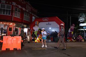 BIB: 
                            <button type="button" onclick="openModal(26223318)" class="btn btn-primary btn-sm float-right btn-popup" data-toggle="modal" data-target=".modal-high-quality">
                        <i class="fas fa-shopping-cart"></i> Add to Cart
                    </button>
                                            <button type="button" onclick="isThisMe(26223318, true)" class="btn btn-success btn-sm float-right btn-popup btn-isme hidden" data-toggle="tooltip" data-placement="bottom" title="นี่คือรูปของคุณใช่ไหม คลิกที่นี่เพื่อเอาเข้าอัลบั้ม">
                        <i class="fas fa-plus"></i> Add to album
                    </button>
                    <button type="button" onclick="isThisMe(26223318, false)" class="btn btn-warning btn-sm float-right btn-popup btn-isnotme hidden">
                        <i class="fas fa-ban"></i> Remove from album
                    </button>